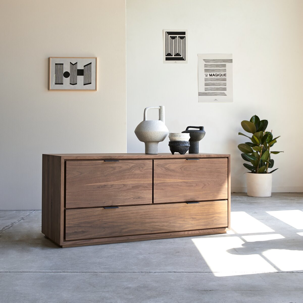 Senson - Solid walnut TV stand 120 cm Senson - Solid walnut TV stand 120 cm