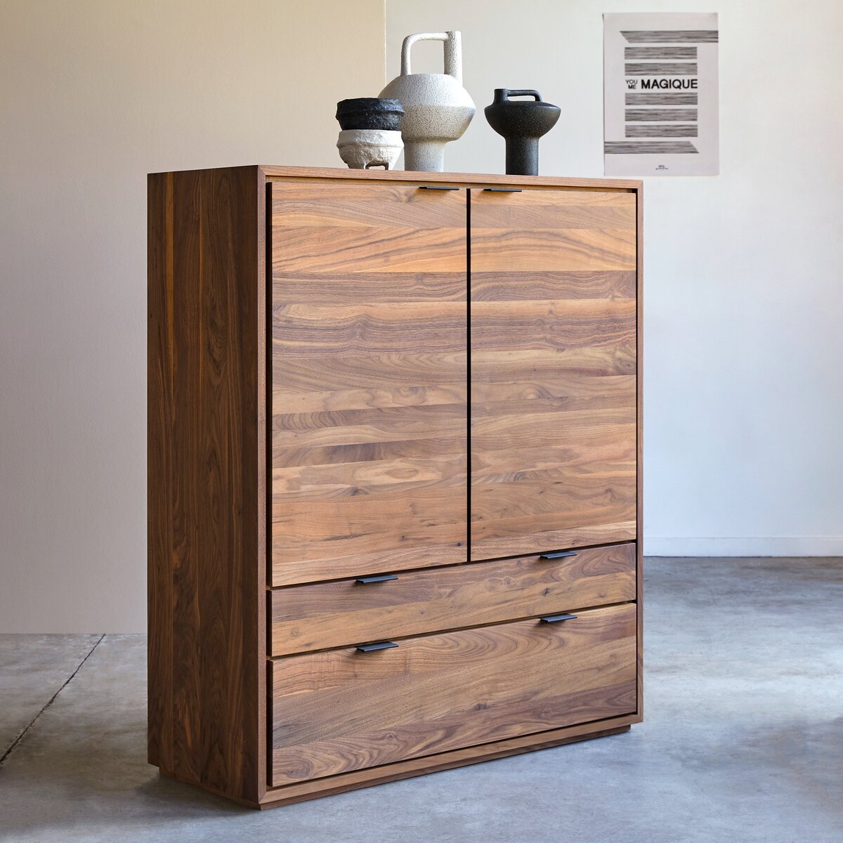 Senson - Armoire de rangement en noyer massif Senson - Armoire de rangement en noyer massif