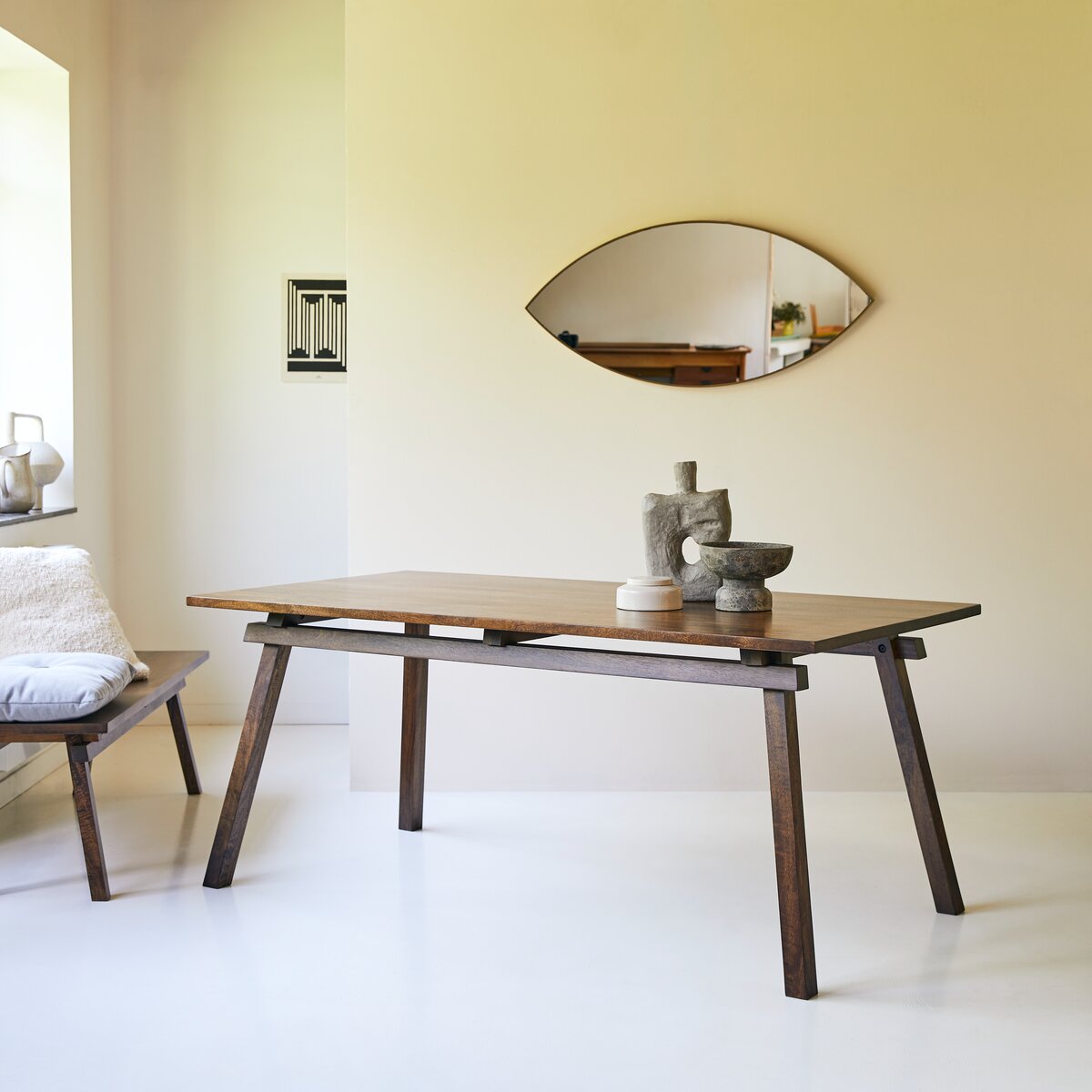 Arko - Table en manguier massif 6/8 pers. Arko - Table en manguier massif 6/8 pers.