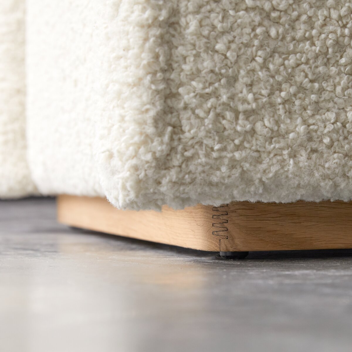 Sherpa - Fauteuil en chêne massif et tissu Sherpa - Fauteuil en chêne massif et tissu