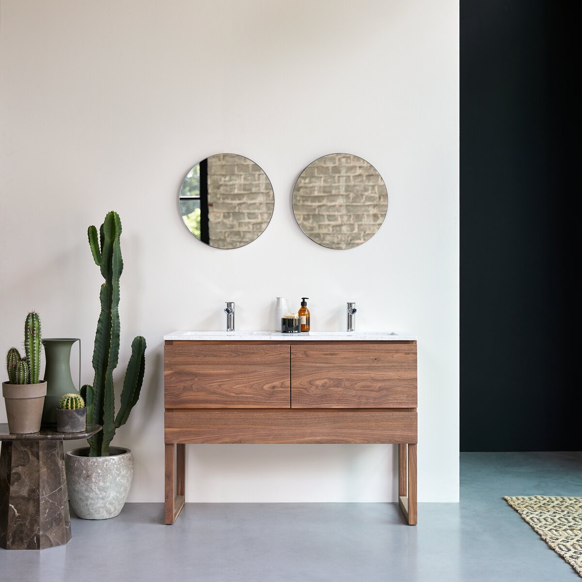 Meuble de salle de bain 2 portes en bois avec vasque en terrazzo