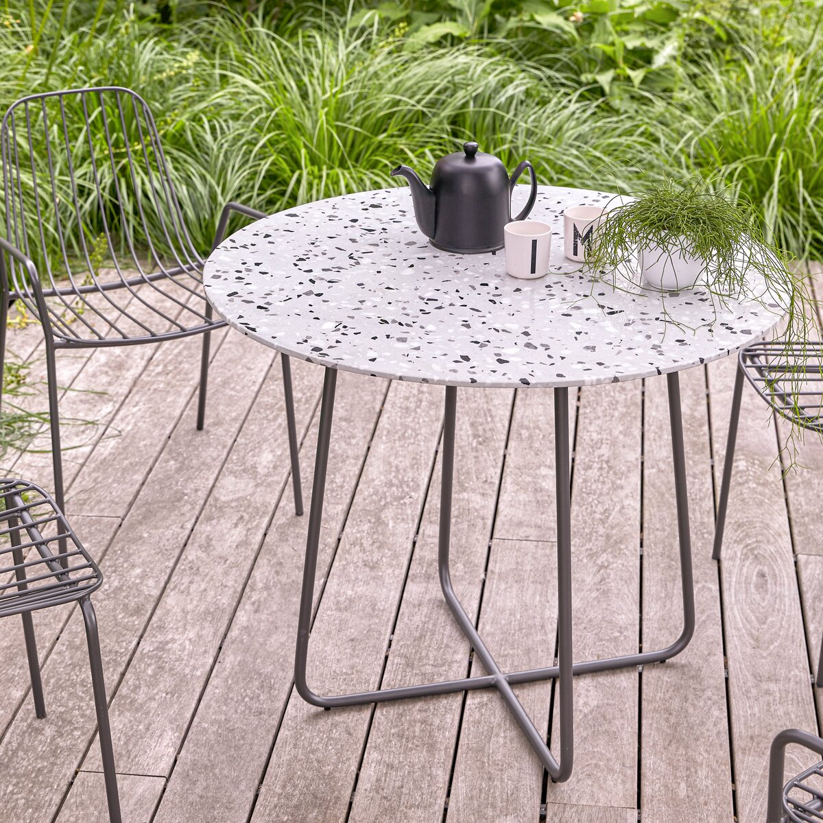 Grey metal deals outdoor table