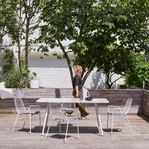 Elio - Mesa de jardín rectangular terrazo premium y metal blanca 4/6 pers.