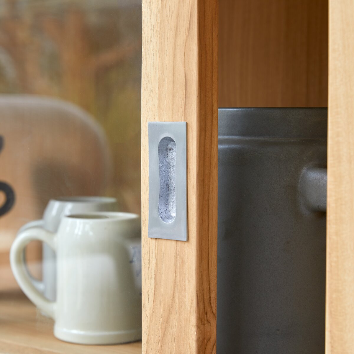 Coffee Tek - Vitrine en teck massif 120 cm Coffee Tek - Vitrine en teck massif 120 cm