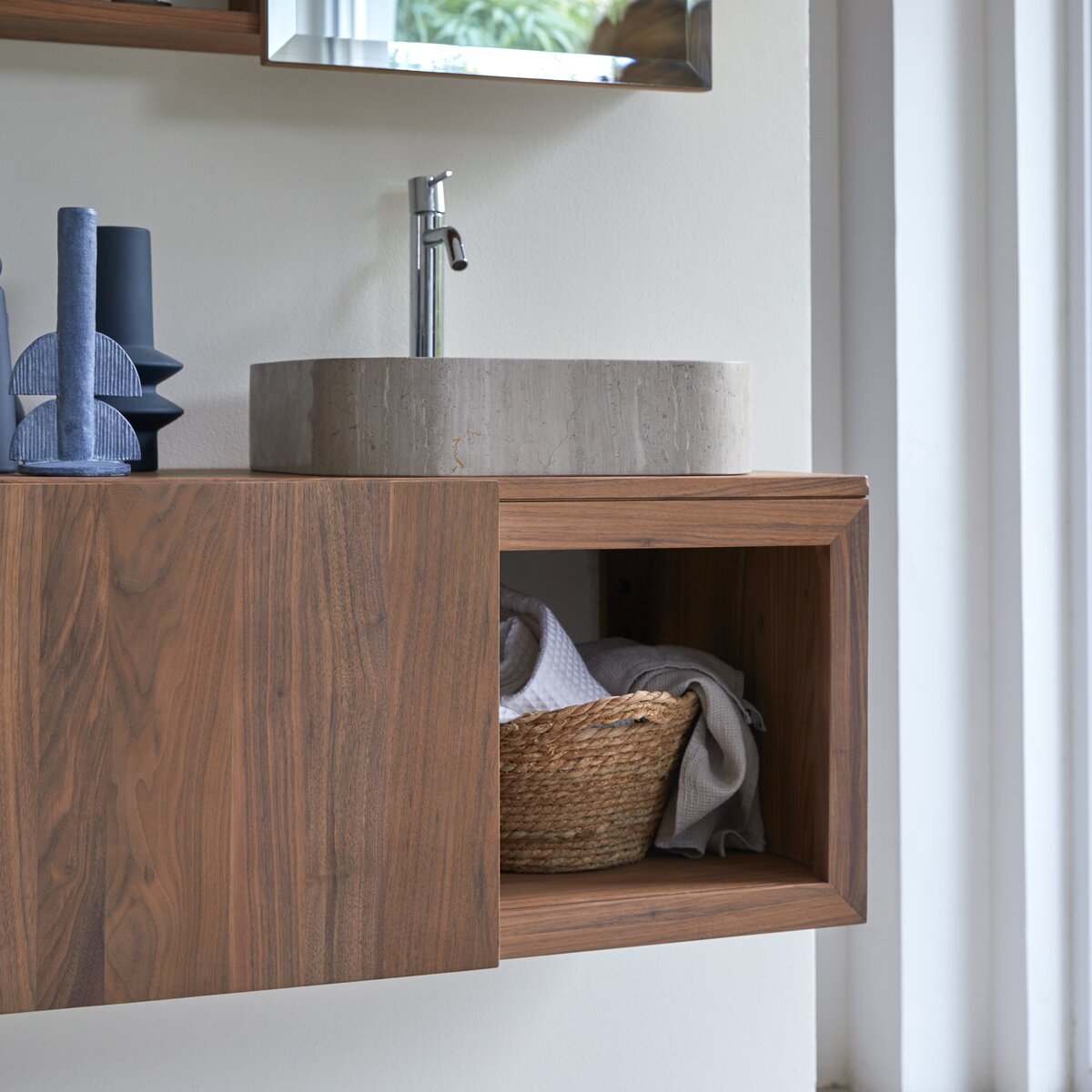 Typo - Meuble sous vasque en noyer massif 90 cm Typo - Meuble sous vasque en noyer massif 90 cm
