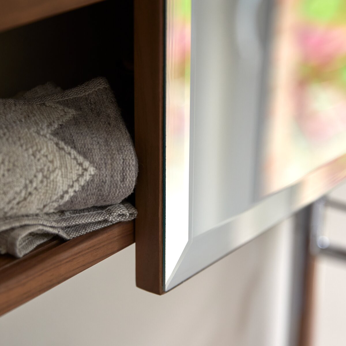 Etagère De Rangement Pour Toilettes En Bois De Noyer Massif