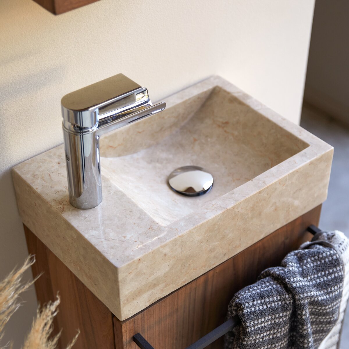 Stelle - Meuble Lave main en noyer massif et marbre cream Stelle - Meuble Lave main en noyer massif et marbre cream