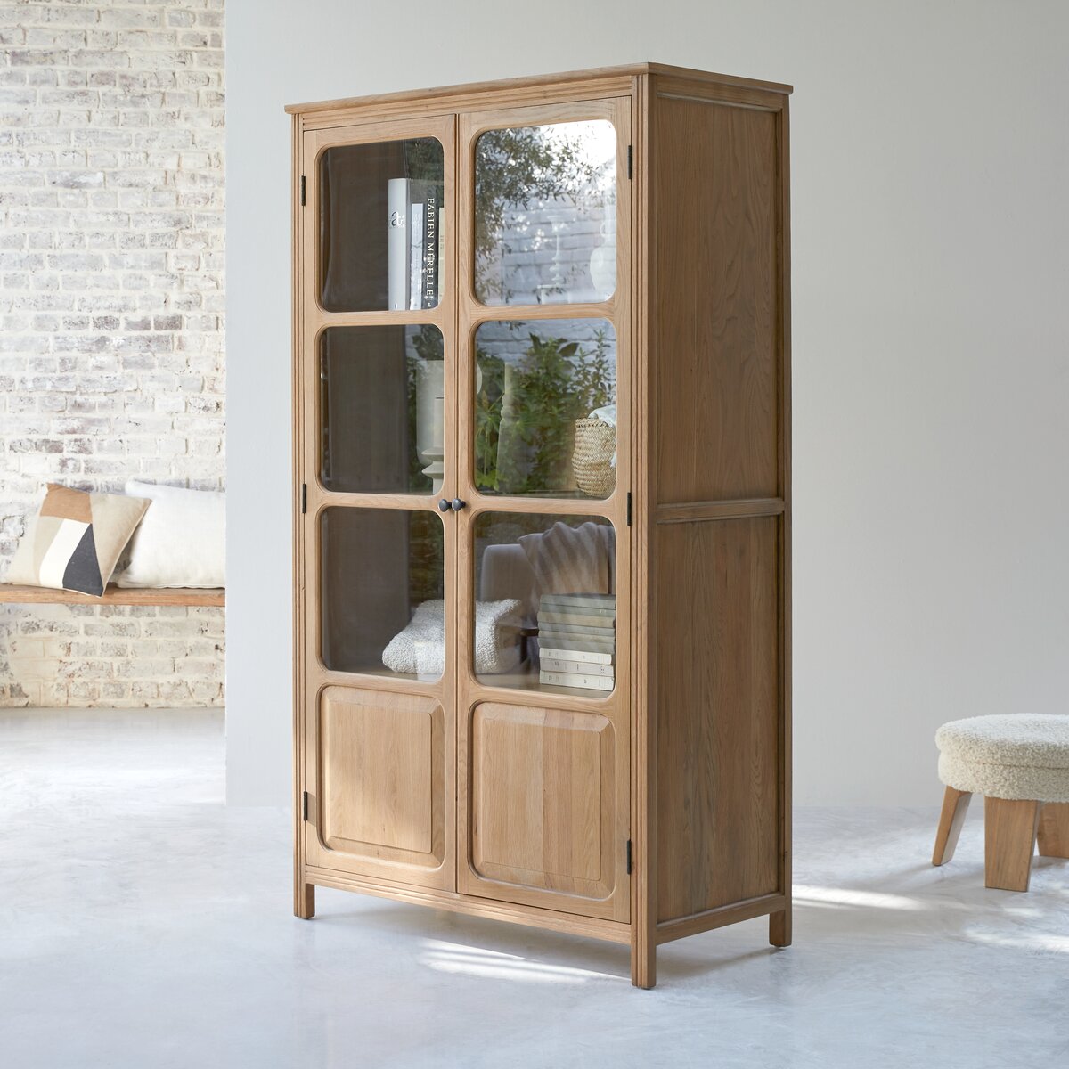 Marthe - Esszimmerschrank aus Massiveiche Marthe - Esszimmerschrank aus Massiveiche