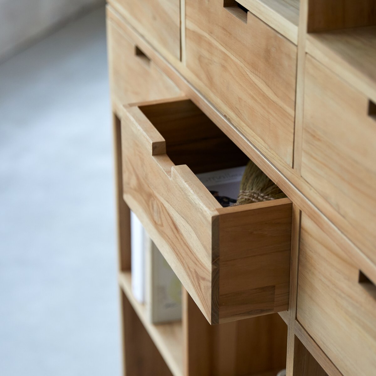 Miho - Libreria alta in teak massello Miho - Libreria alta in teak massello