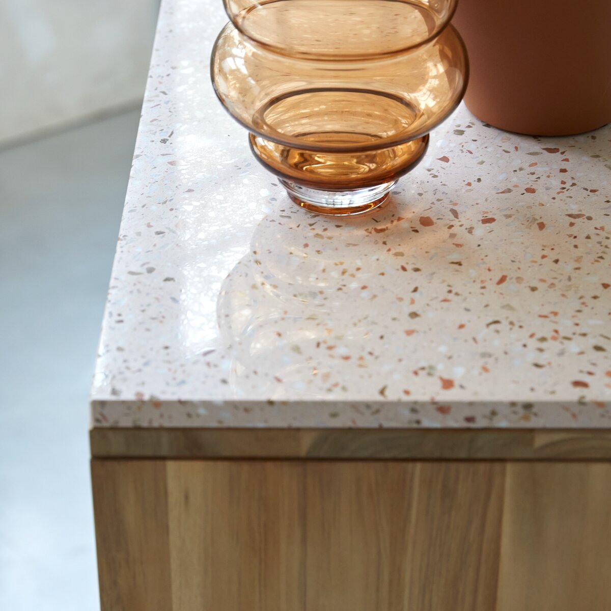 Miho - Pink solid teak and premium terrazzo console table Miho - Pink solid teak and premium terrazzo console table
