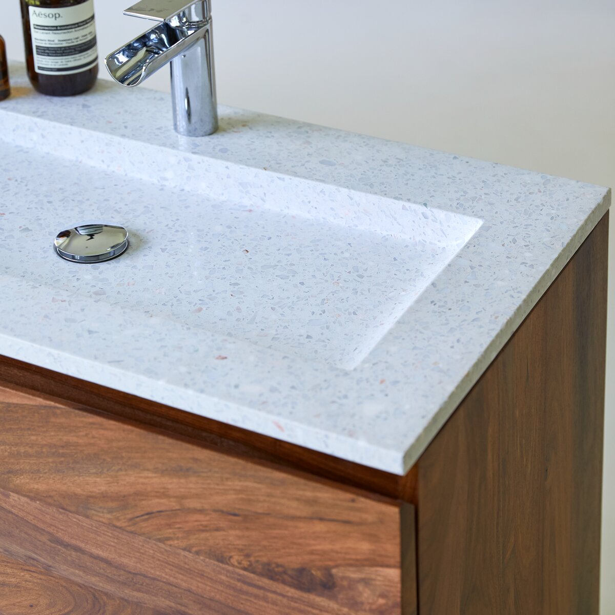 Nova - Mueble de baño de palisandro macizo y terrazo premium Moon 80 Nova - Mueble de baño de palisandro macizo y terrazo premium Moon 80