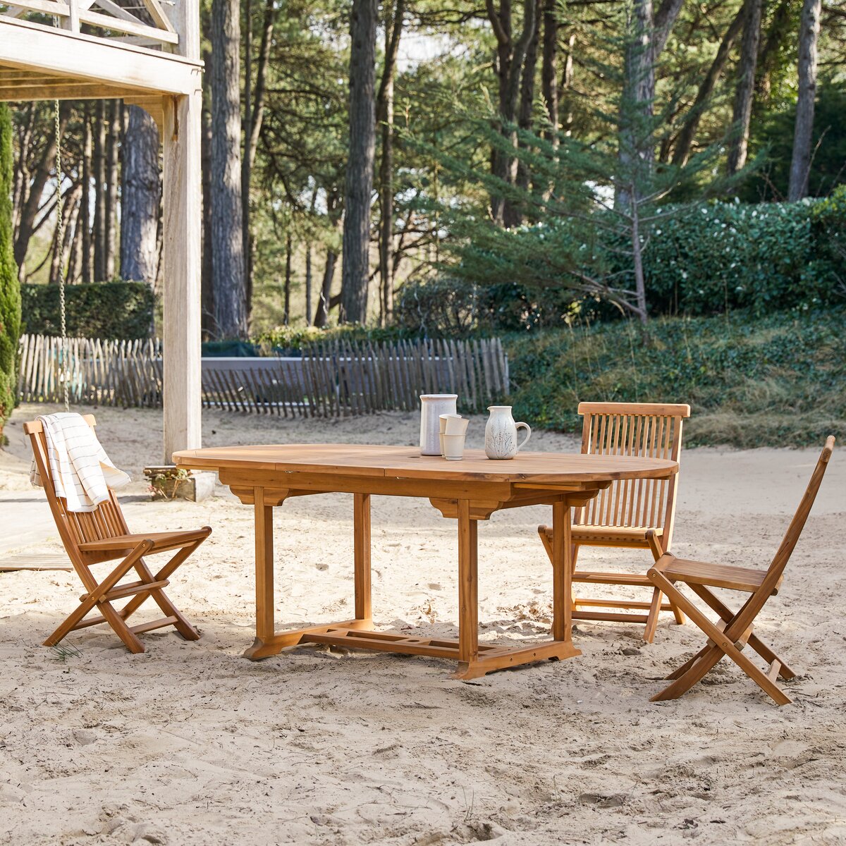 Capri - Table de jardin ovale en acacia massif à rallonge 6/8 pers. Capri - Table de jardin ovale en acacia massif à rallonge 6/8 pers.