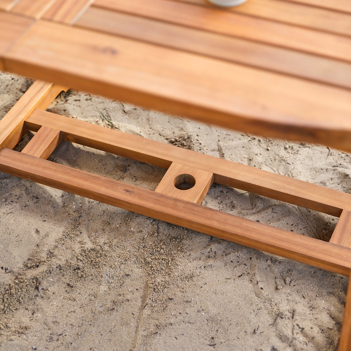 Capri - Table de jardin ovale en acacia massif à rallonge 6/8 pers. Capri - Table de jardin ovale en acacia massif à rallonge 6/8 pers.