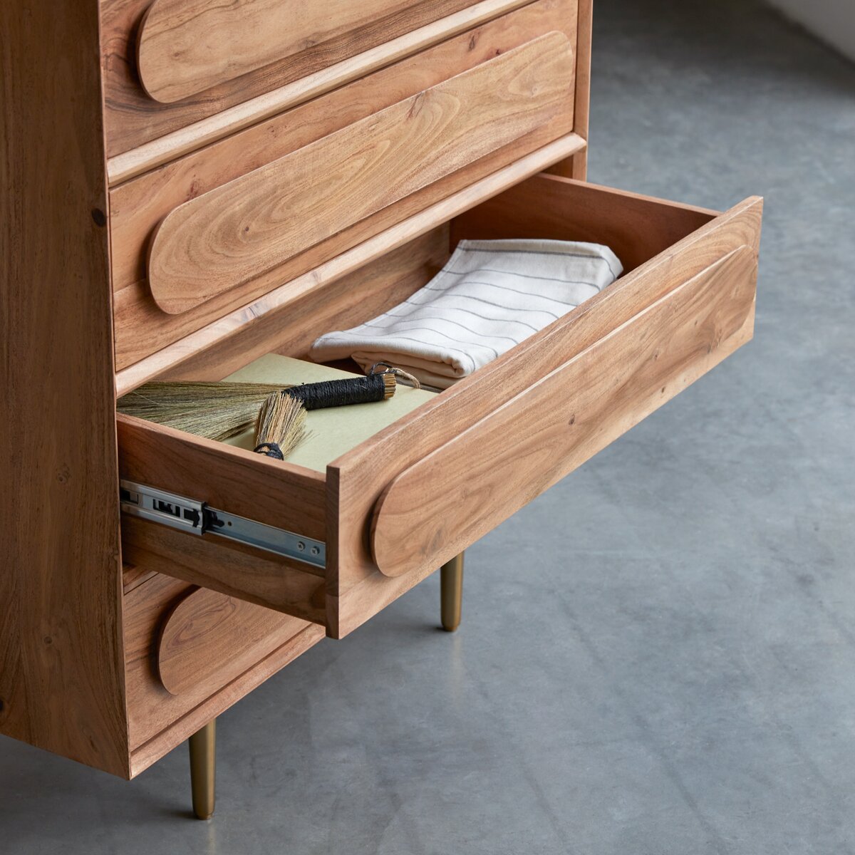 5-drawer acacia storage chest of drawers - Living room storage - Tikamoon