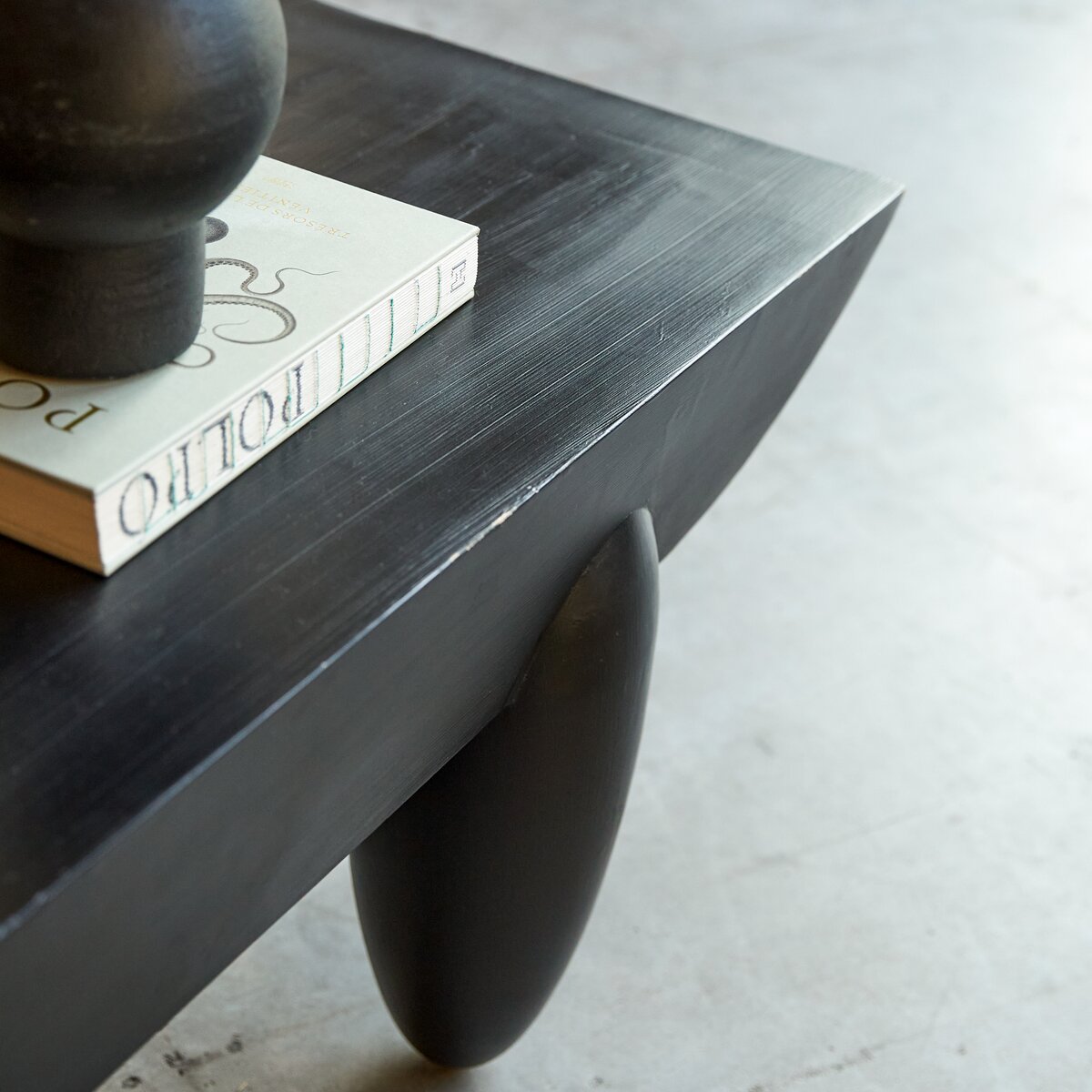 Aya - Table basse pin recyclé Aya - Table basse pin recyclé