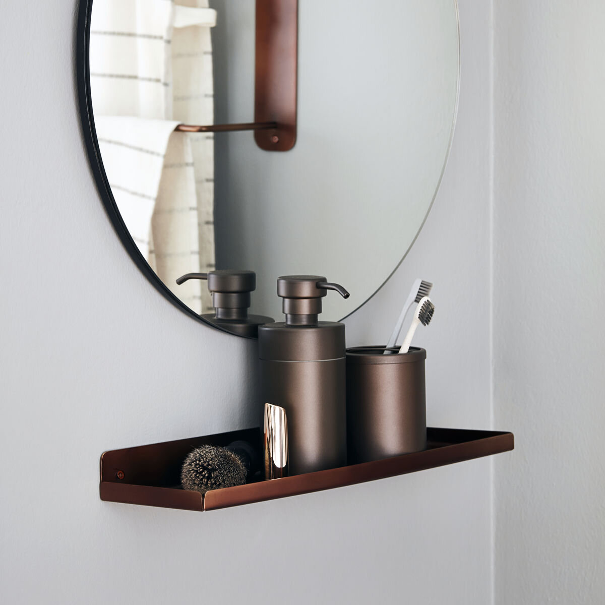 Boti - Estantería metálica de pared Boti - Estantería metálica de pared