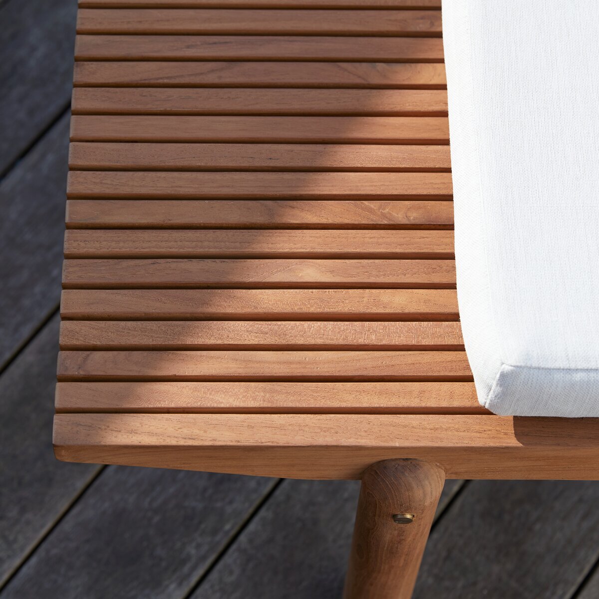 Fado - Chaise longue da giardino in teak massello Fado - Chaise longue da giardino in teak massello