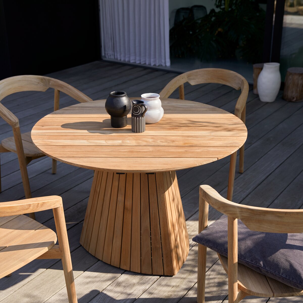 Table ronde de jardin teck, table ronde bois extérieur - design