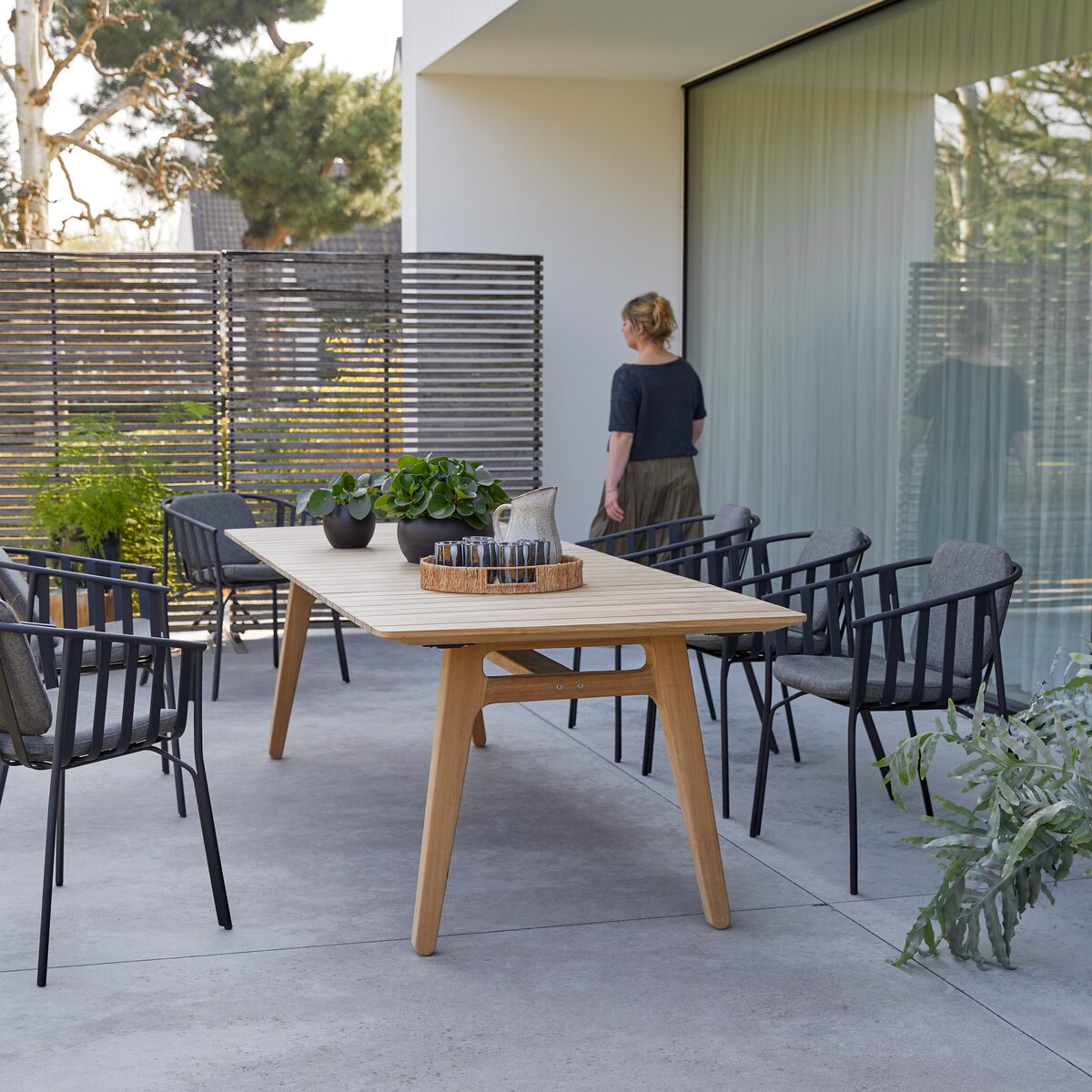 Scandi garden 2024 table and chairs