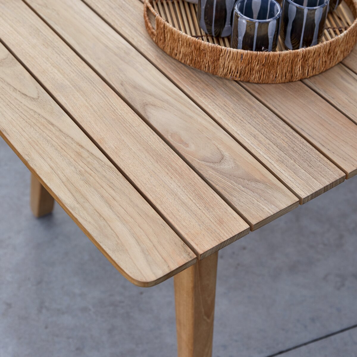 Antioni - Table de jardin en teck massif 8/10 pers. Antioni - Table de jardin en teck massif 8/10 pers.