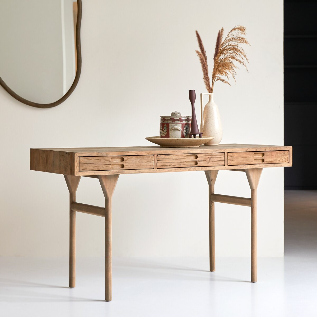 Pine entryway store table