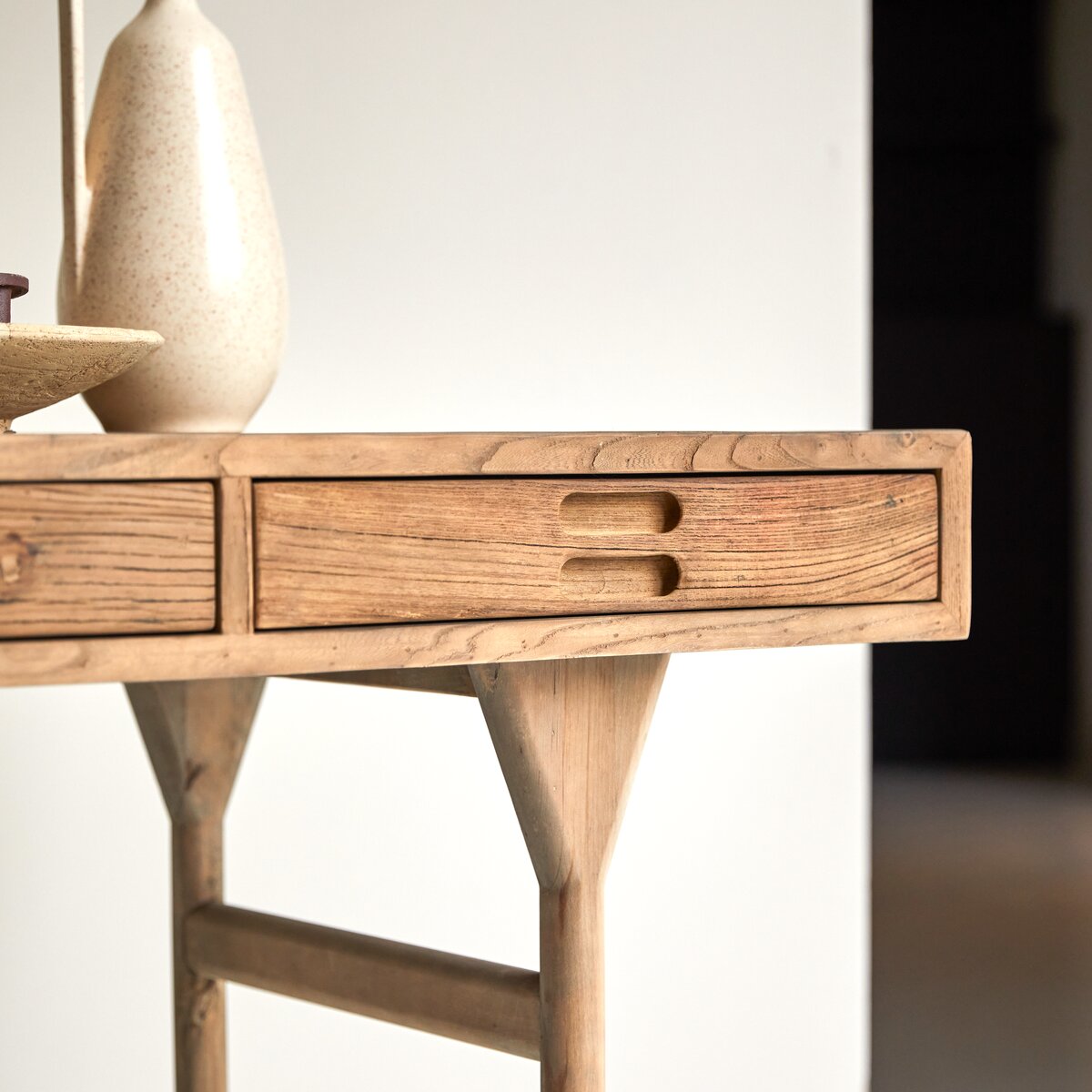 Kim - Reclaimed pine and elm console table Kim - Reclaimed pine and elm console table