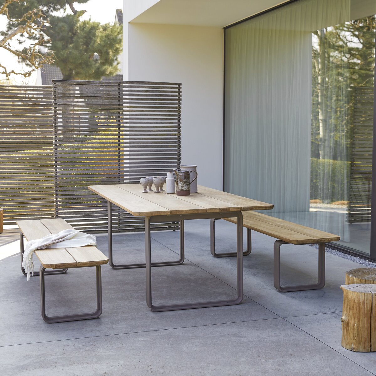 Harper - Set da giardino in teak massello e alluminio da 6 posti Harper - Set da giardino in teak massello e alluminio da 6 posti