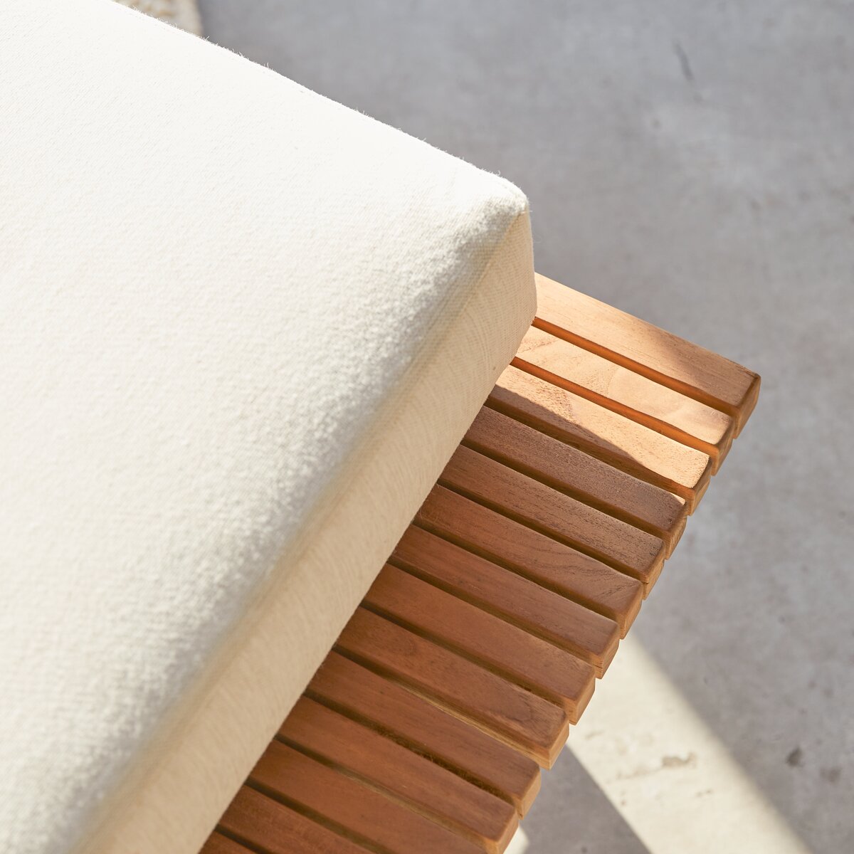 Fado - Chaise longue in teak massello Fado - Chaise longue in teak massello