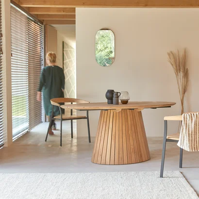 Paloma - Oval solid teak table