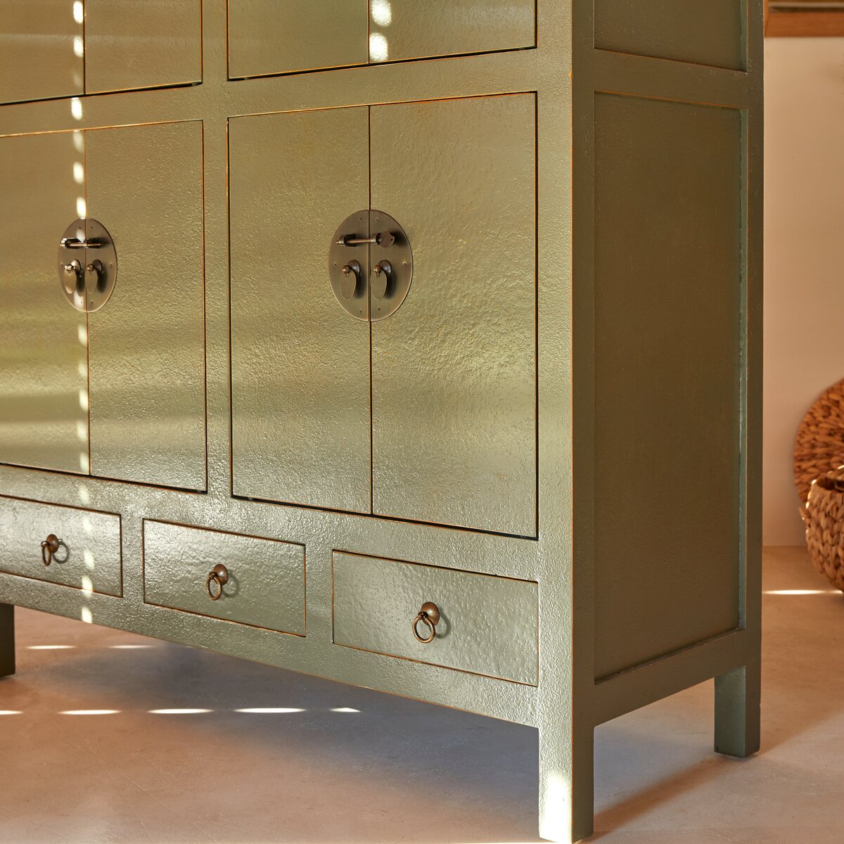 Qing - Armoire de rangement en pin Qing - Armoire de rangement en pin