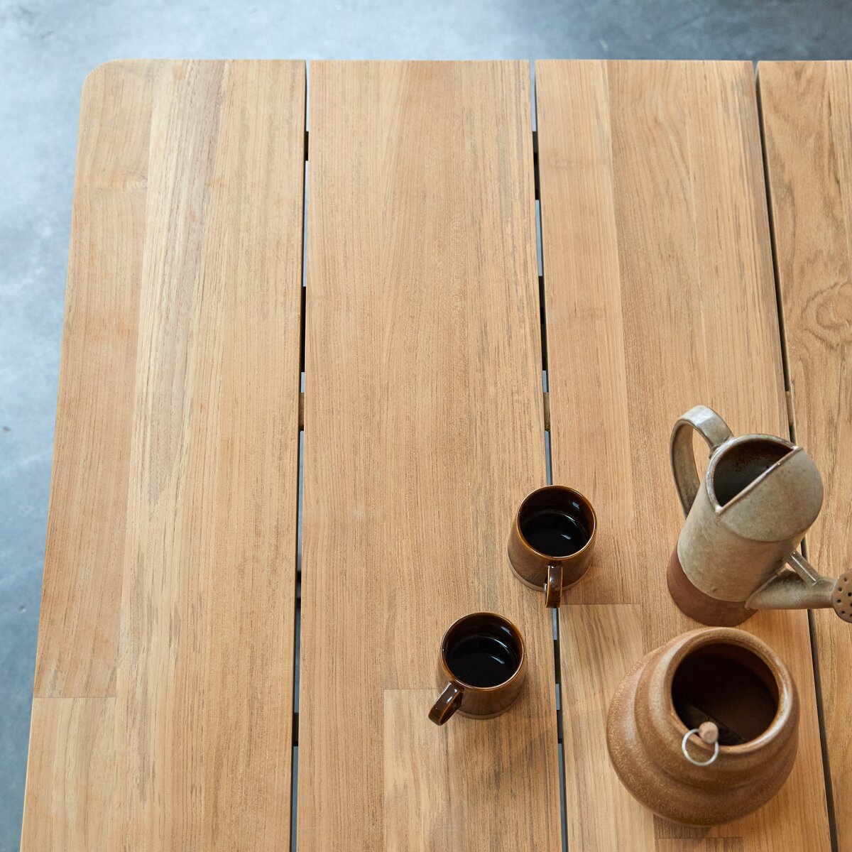 Harper - Tisch aus massivem Teakholz und Aluminium 6/8 Pers. Harper - Tisch aus massivem Teakholz und Aluminium 6/8 Pers.