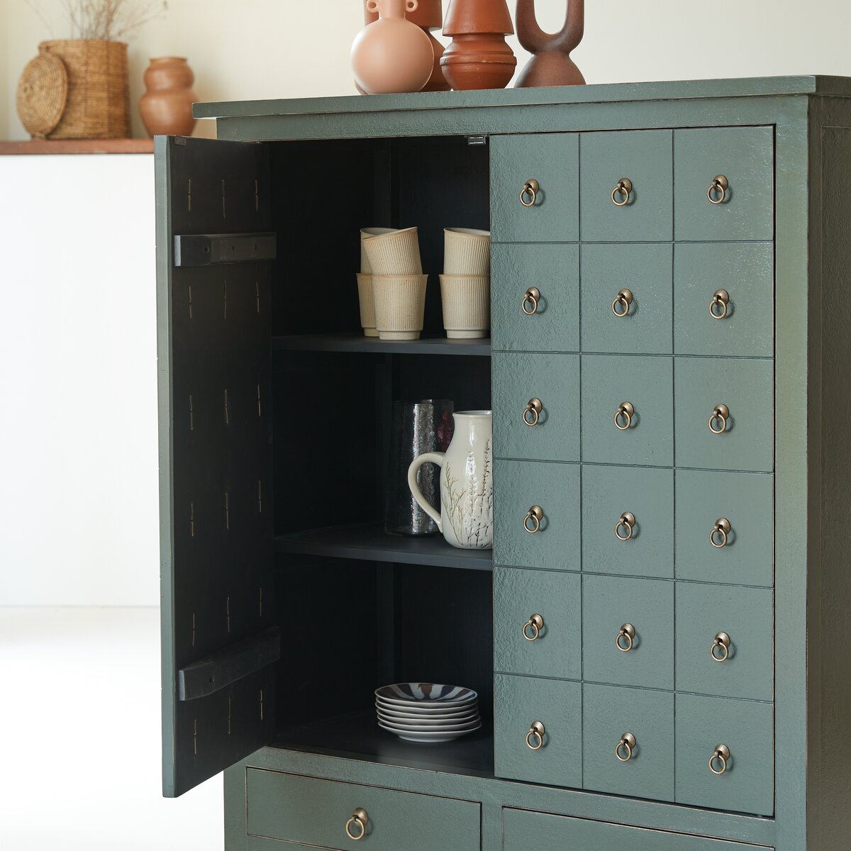 Seti - Armoire de rangement en pin Seti - Armoire de rangement en pin