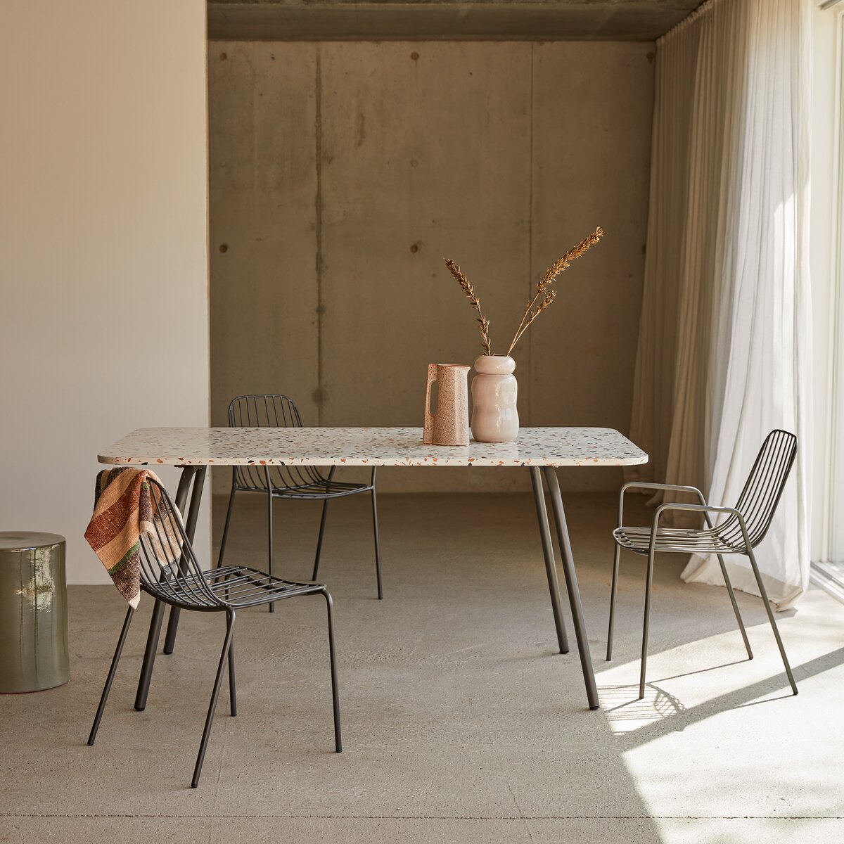 Mesa de metal y terrazo premium marrón 160 cm - Muebles de comedor