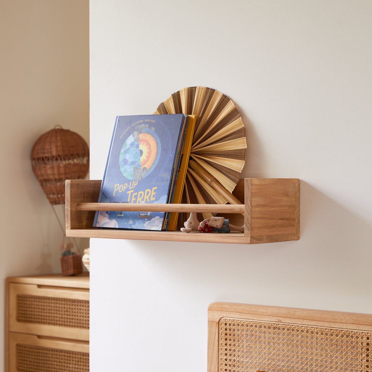 Ugo - Etagère murale enfant en teck massif 60 cm Ugo - Etagère murale enfant en teck massif 60 cm
