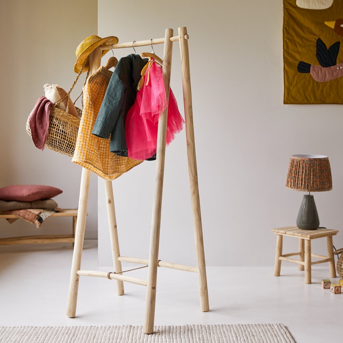 Teak children's single clothes rail 140 cm - Bedroom accessories - Tikamoon