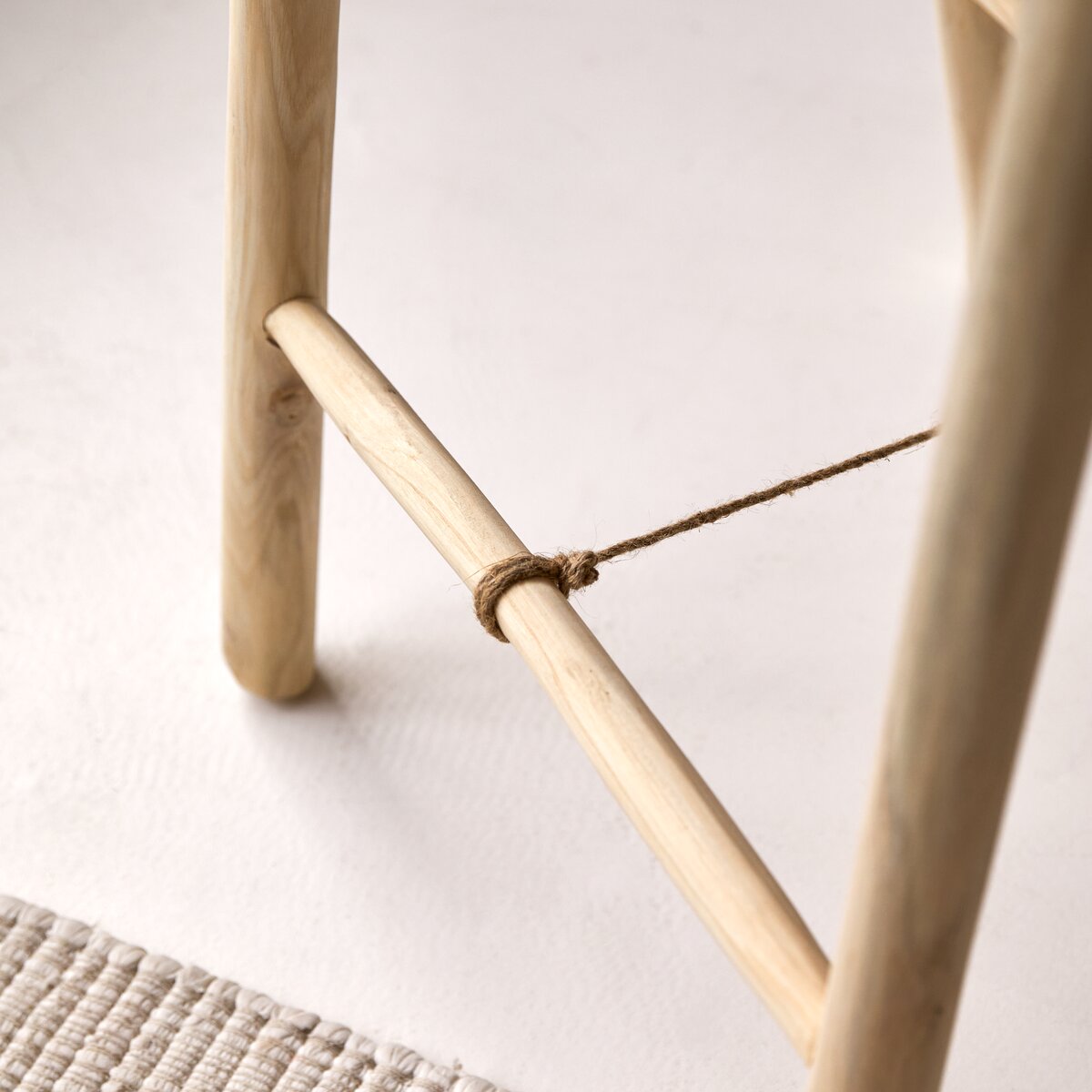 Kilim - Portant simple enfant en teck massif Kilim - Portant simple enfant en teck massif