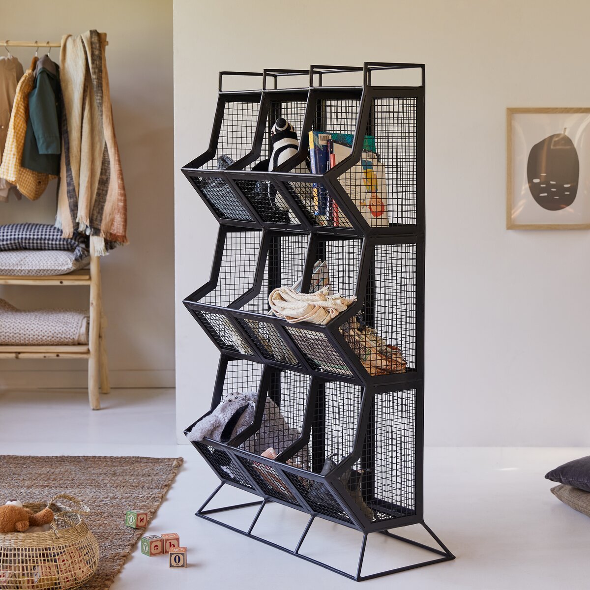 Cléo - Scaffale tipo casellario per bambini in metallo Cléo - Scaffale tipo casellario per bambini in metallo