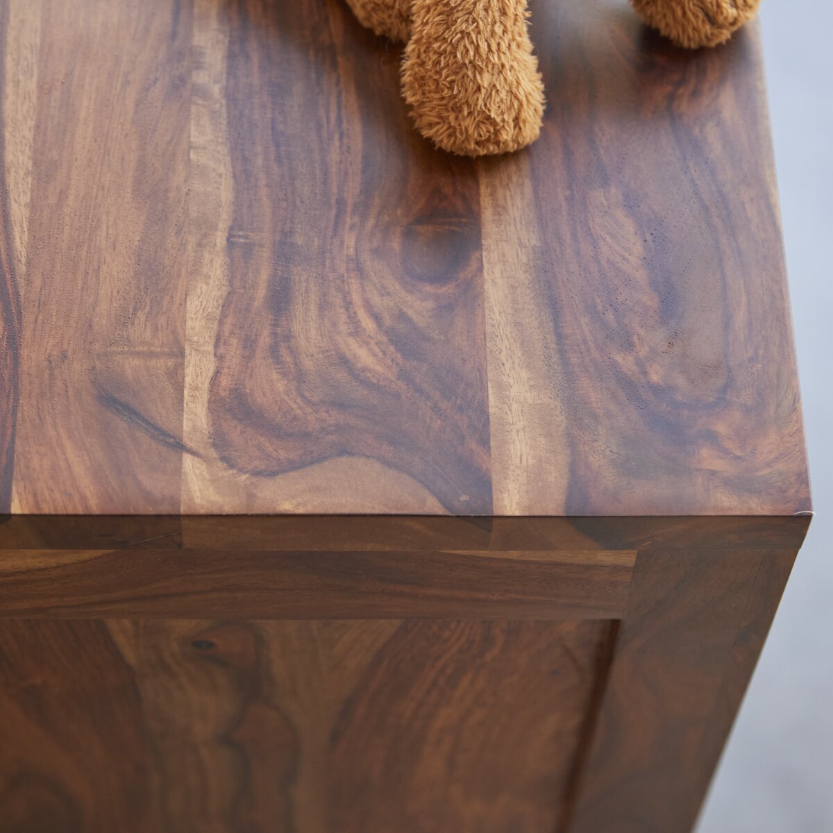Bonnie - Kinderkommode aus massivem Palisanderholz Bonnie - Kinderkommode aus massivem Palisanderholz
