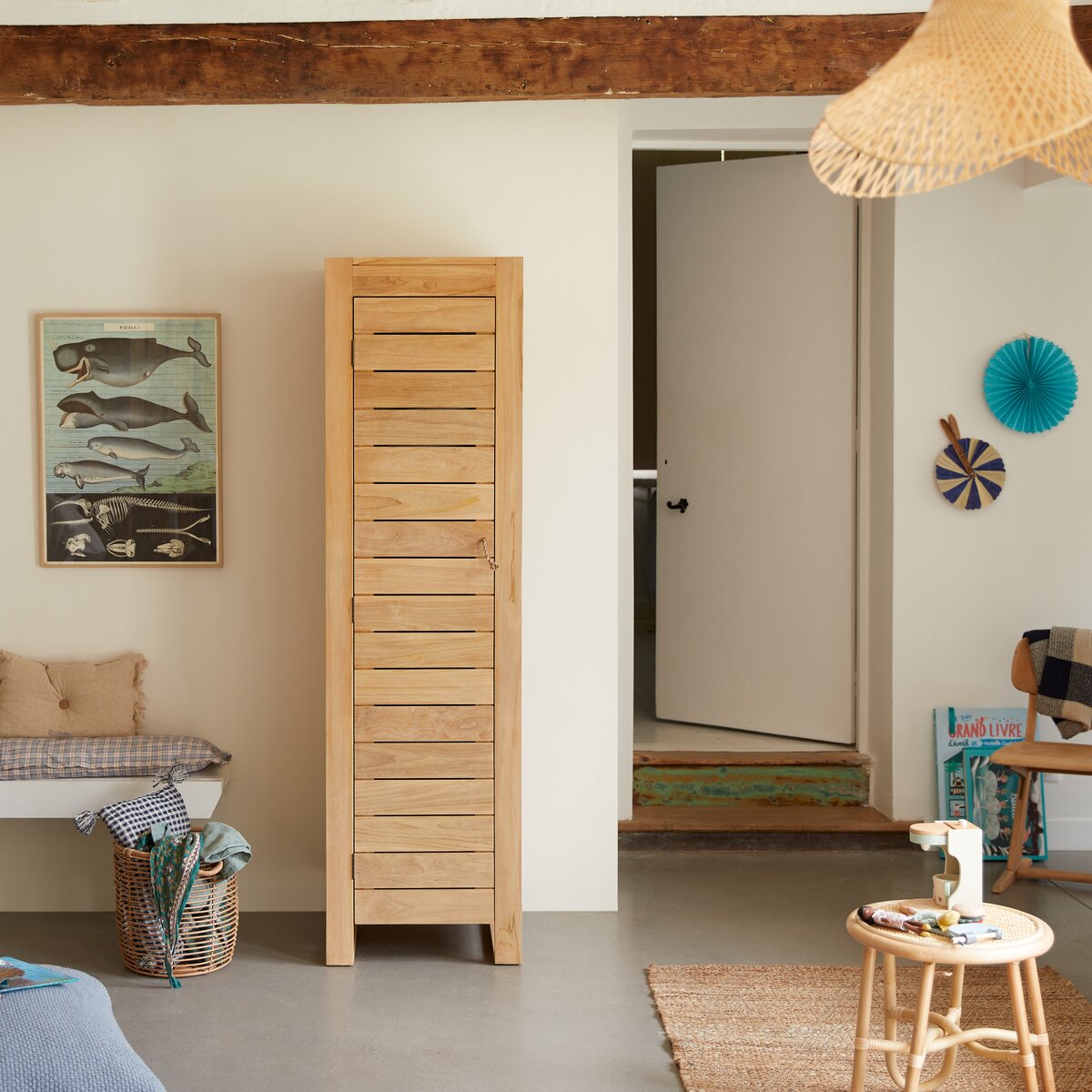 Minimalys - Einfacher Kinder-Hochschrank aus massivem Teak Minimalys - Einfacher Kinder-Hochschrank aus massivem Teak