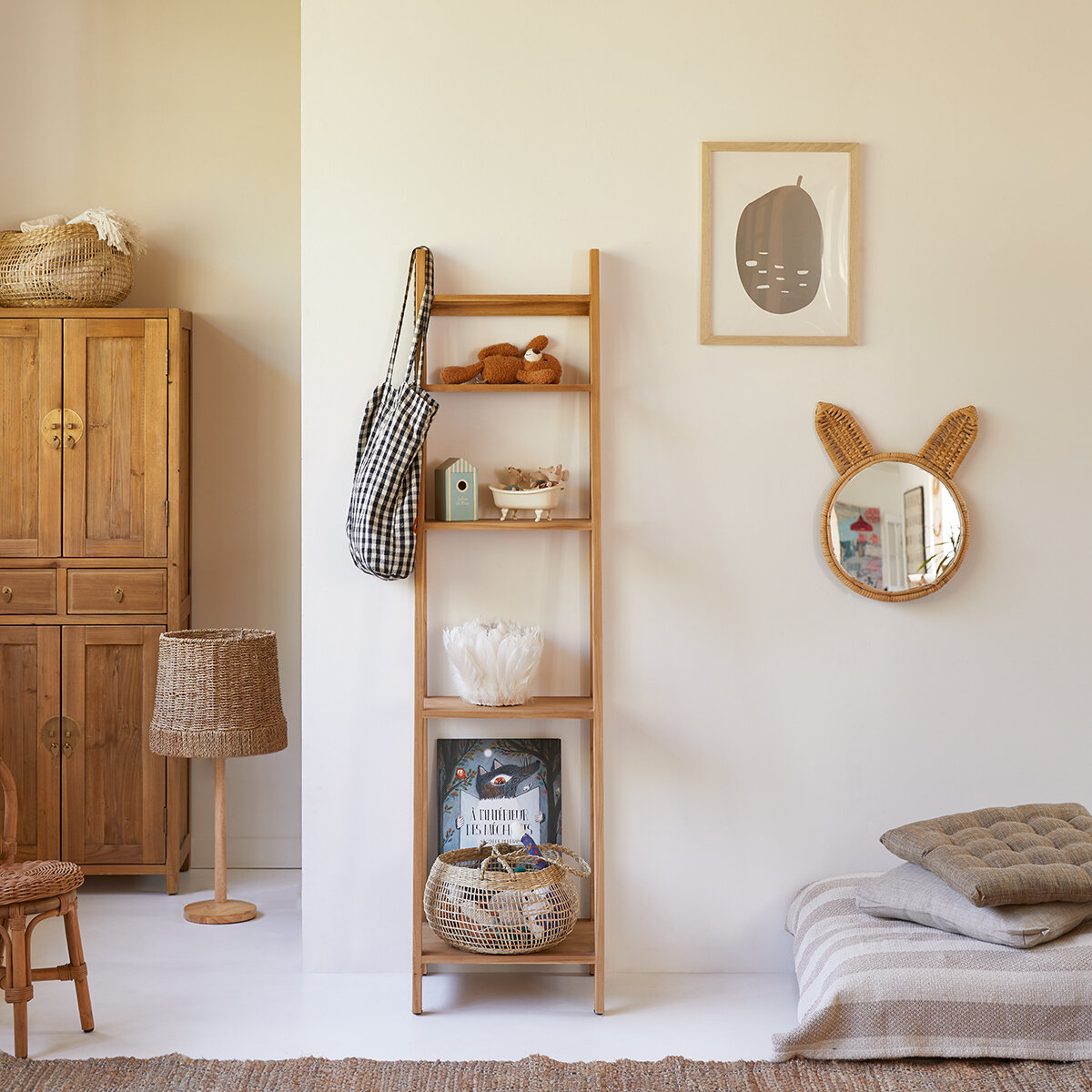 Miroir lapin en bois pour chambre d'enfant une déco sympa