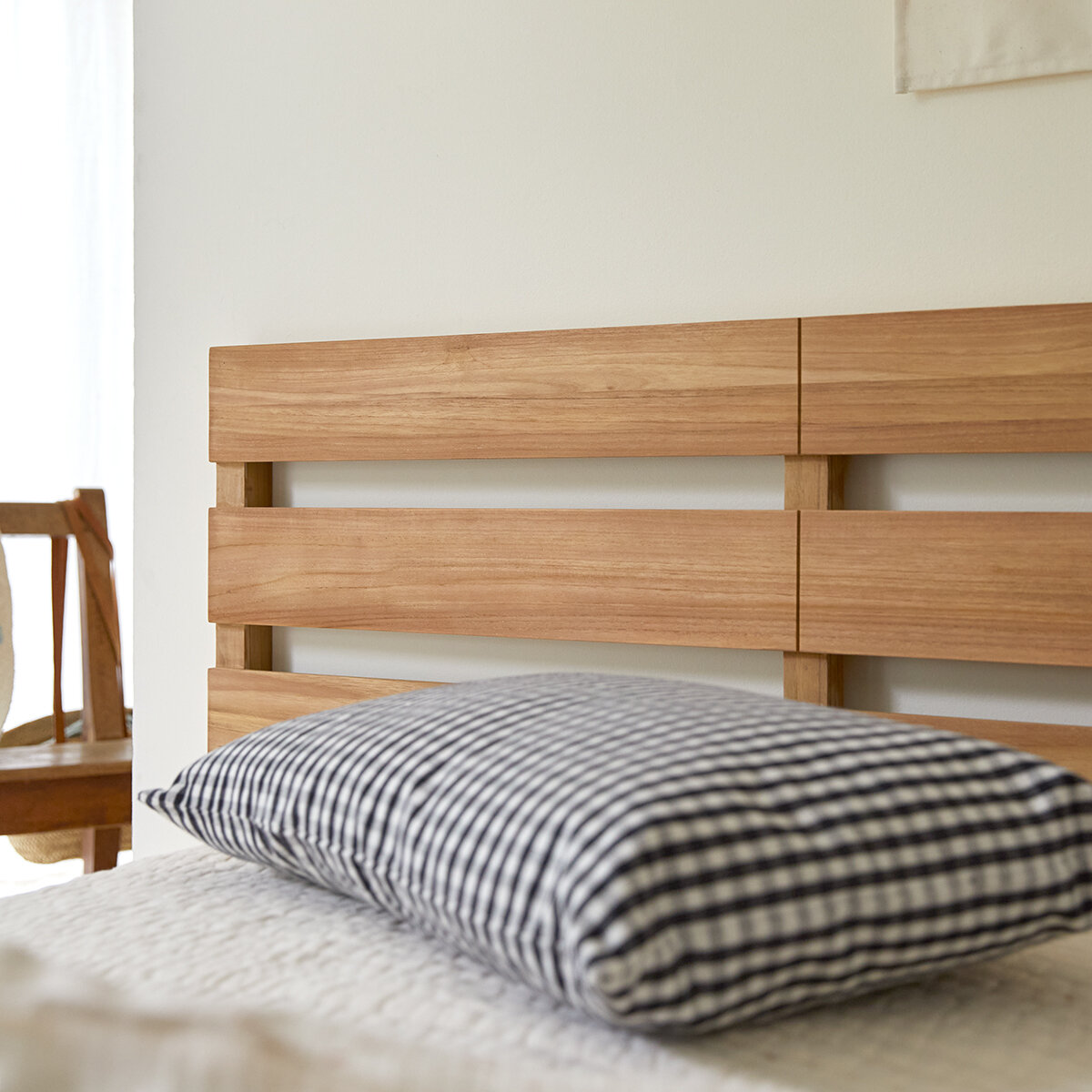 Urbain - Tête de lit enfant en teck massif 135 cm Urbain - Tête de lit enfant en teck massif 135 cm