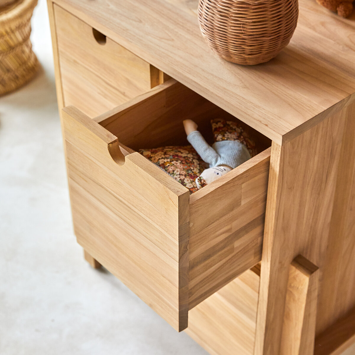 Lubin - Commode enfant en teck massif Lubin - Commode enfant en teck massif