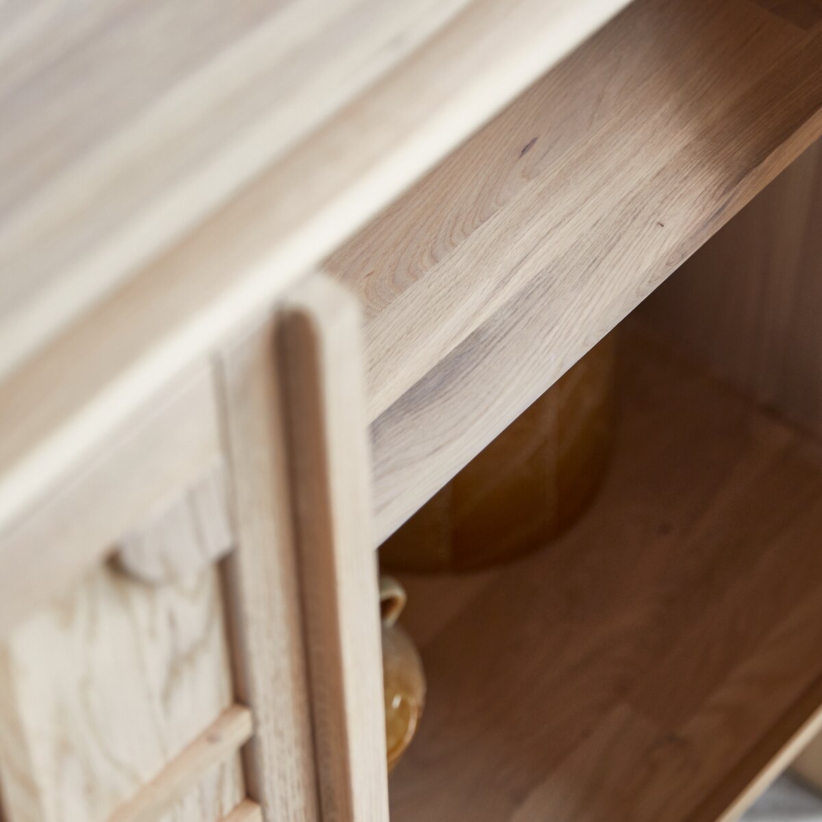 Credenza alta a 4 ante in legno massello di quercia Magnus