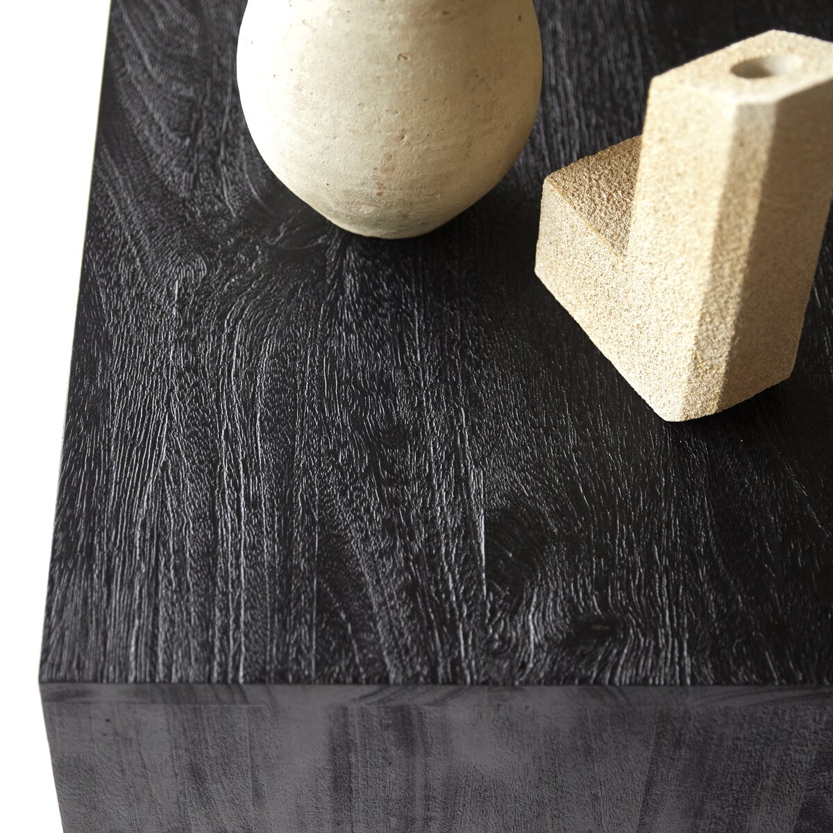 Liv - Kommode aus massivem Mangoholz Liv - Kommode aus massivem Mangoholz
