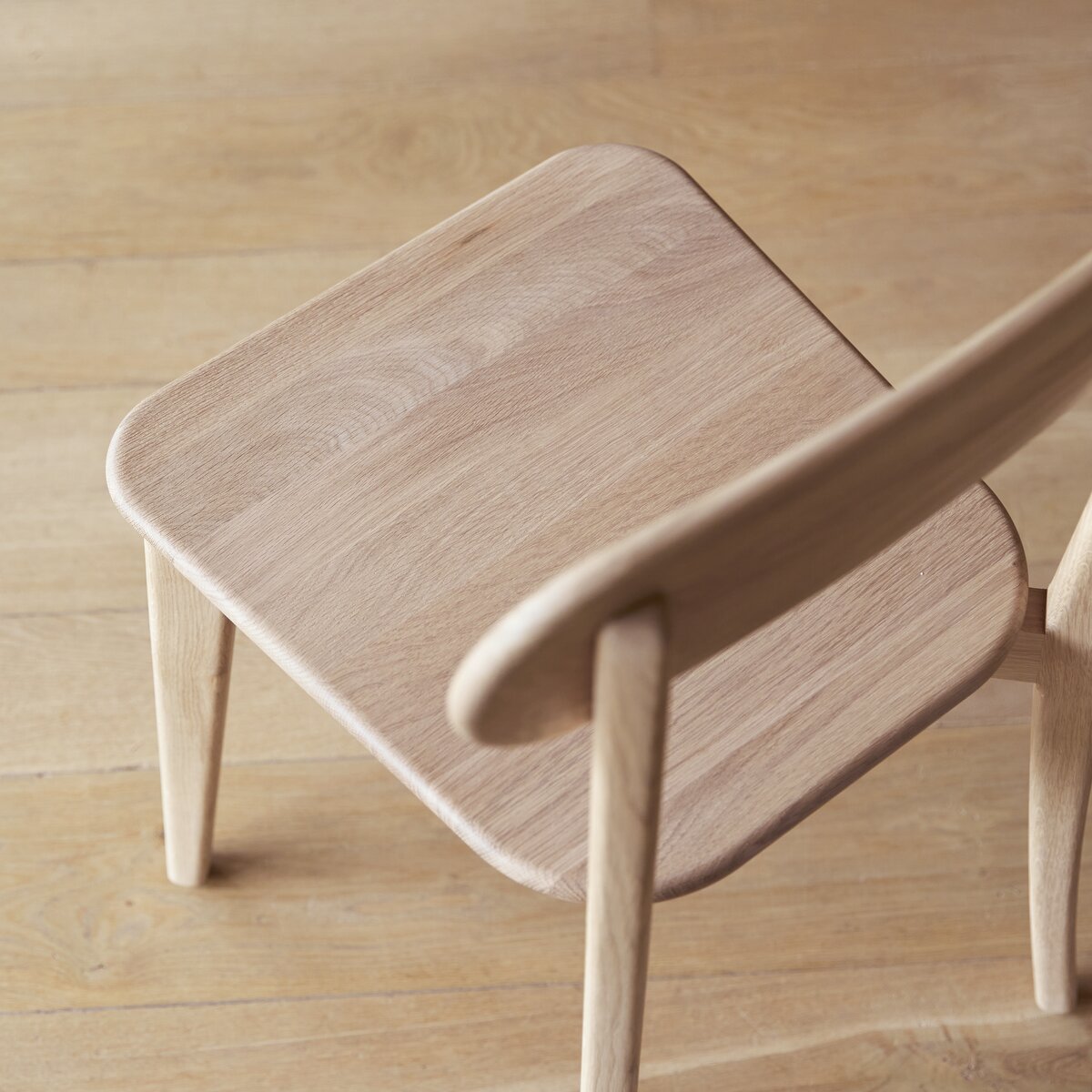 Abel - Set of 2 solid oak chairs Abel - Set of 2 solid oak chairs