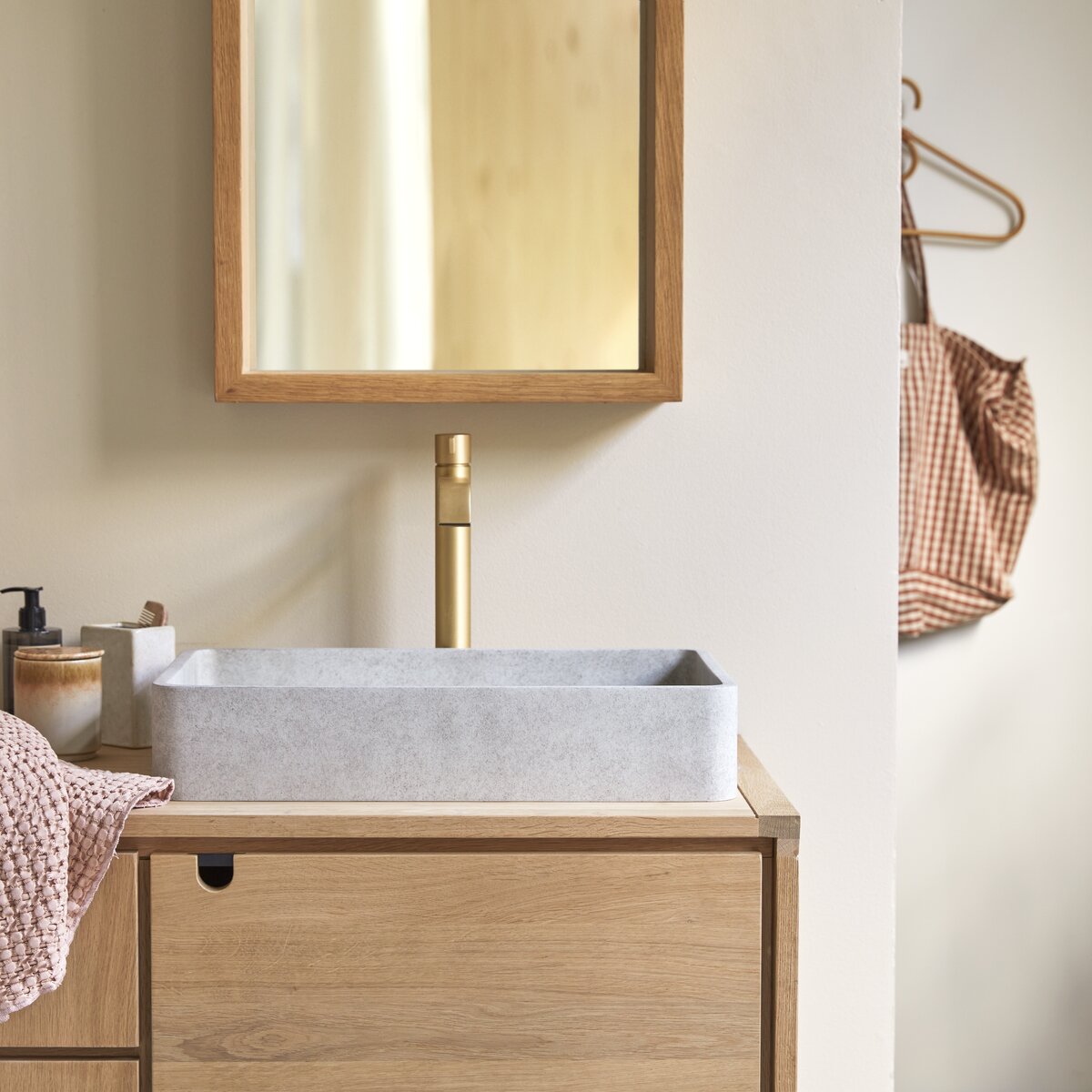 Iris - Lavabo in cemento grey Iris - Lavabo in cemento grey