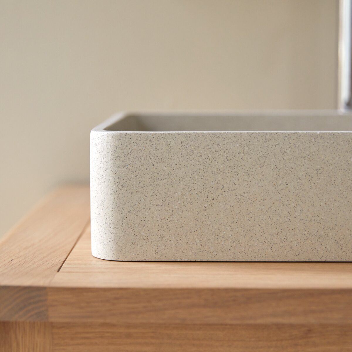 Iris - Lavabo in terrazzo cream Iris - Lavabo in terrazzo cream