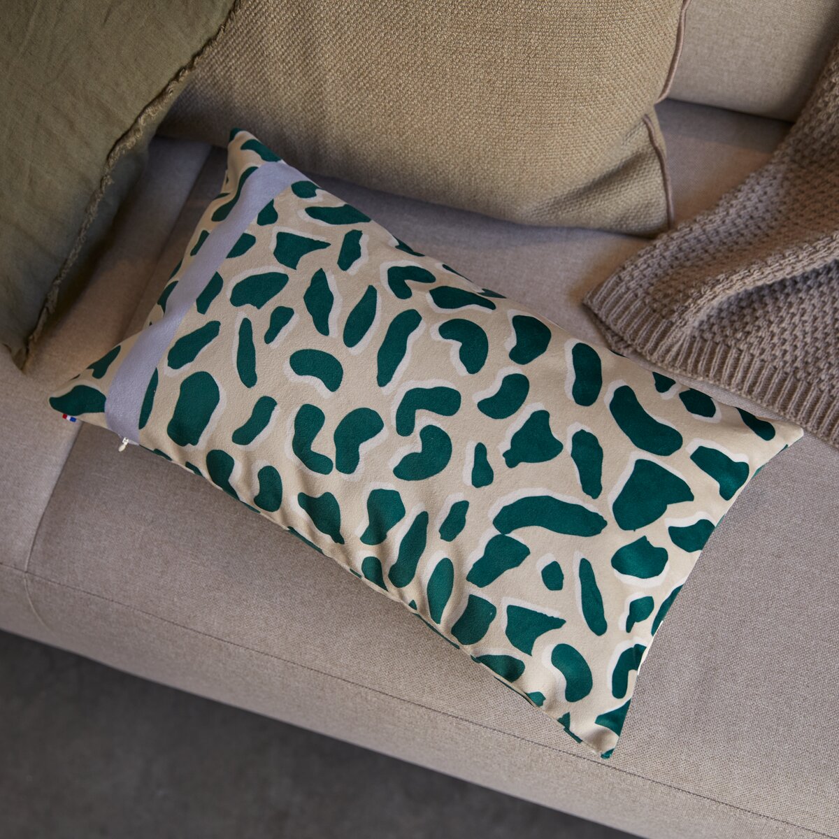 Féline - Coussin français 50x30 cm Féline - Coussin français 50x30 cm