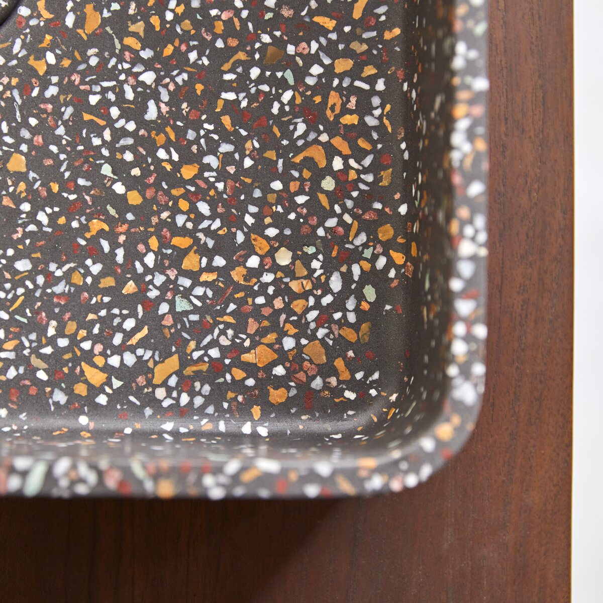 Thaïs - Lavabo quadrato in battuto di terrazzo coriandoli Thaïs - Lavabo quadrato in battuto di terrazzo coriandoli