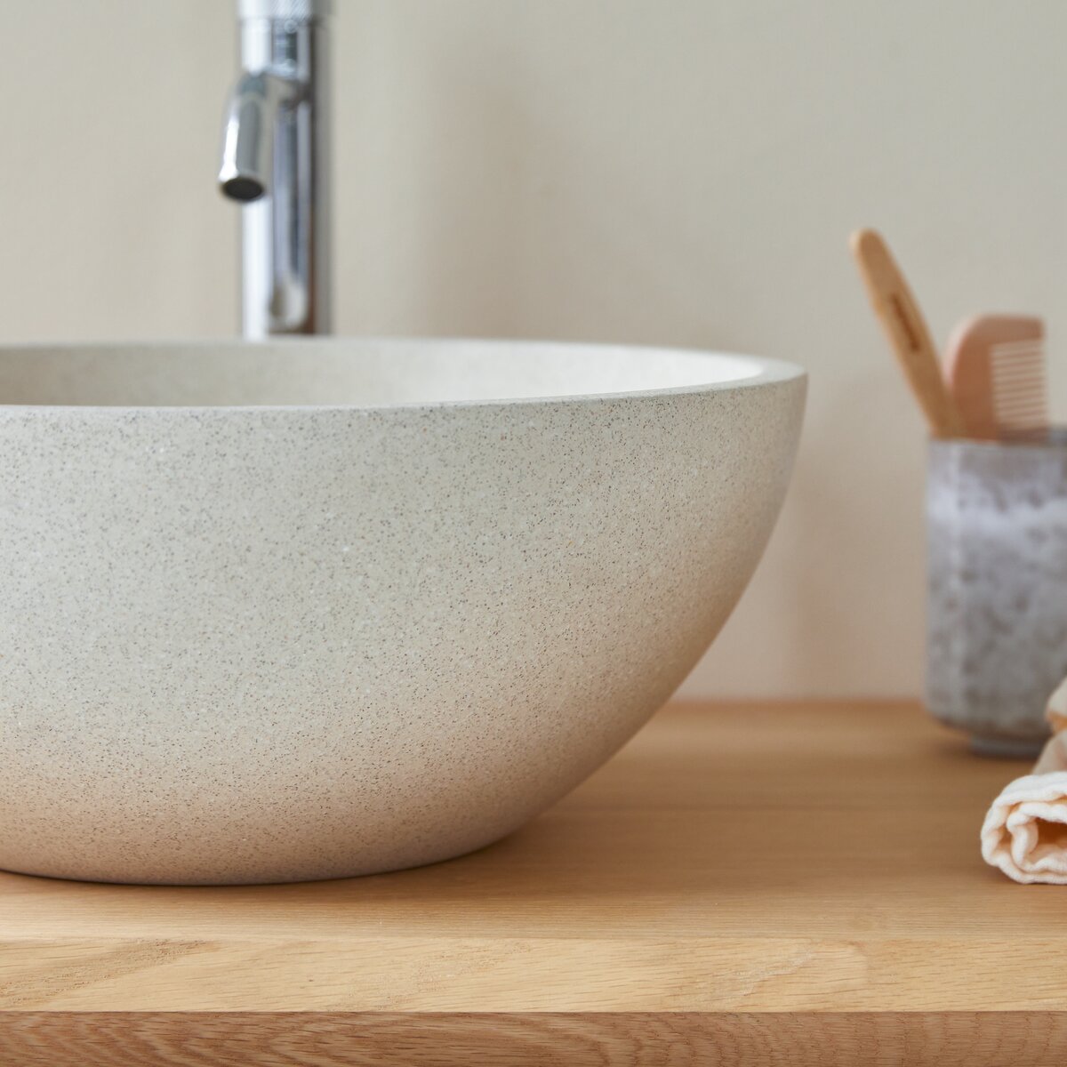 Micha - Vasque ronde en terrazzo cream Micha - Vasque ronde en terrazzo cream